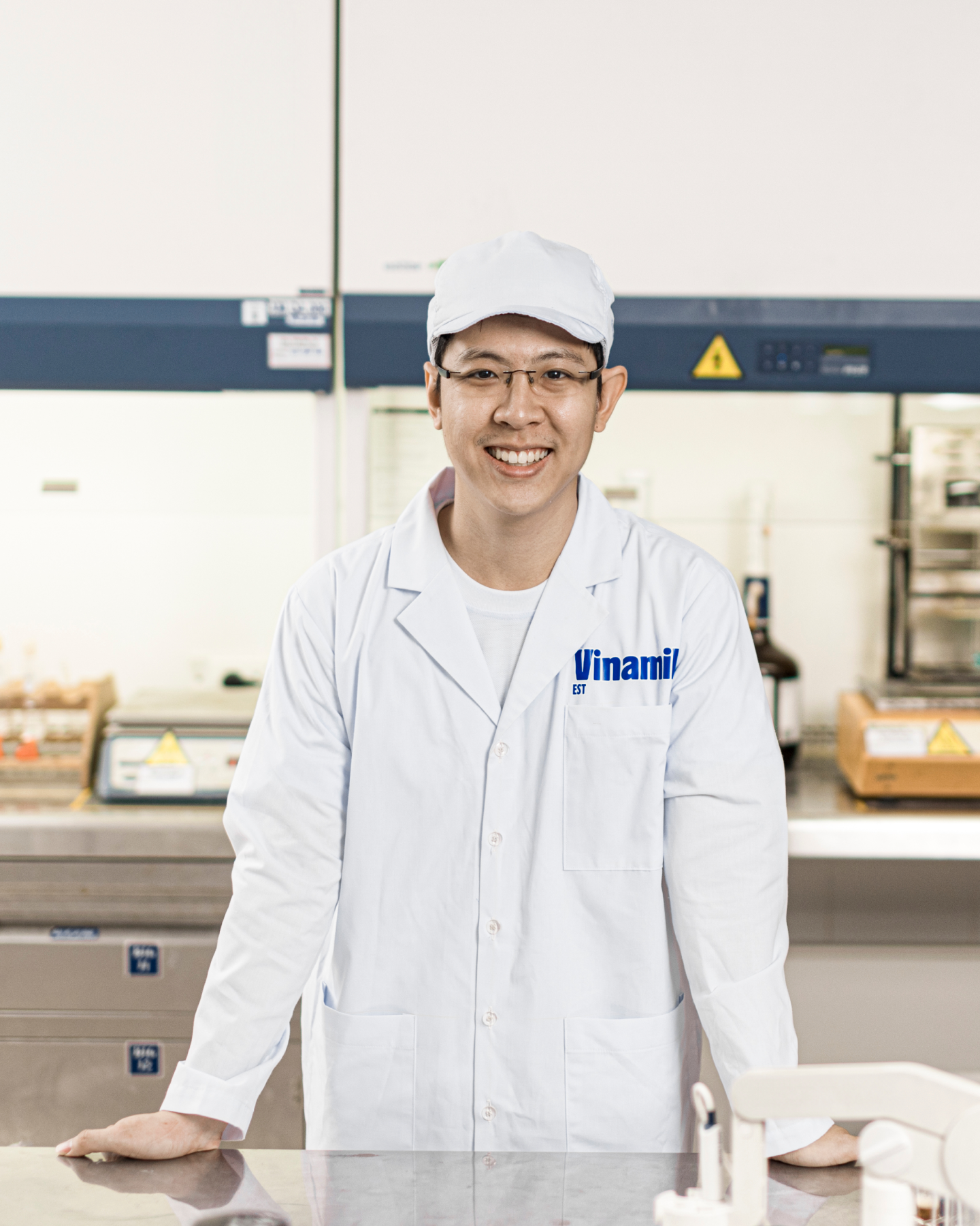 <h2>Phiên bản mới.</h2><h1>Chưa từng nghĩ tới.</h1><p>Bạn nghĩ mình có bao nhiêu phiên bản? Xông xáo, thầm lặng, quyết liệt, hiền hòa? Tại Vinamilk, khi bung hết sức giải đề bài mới mỗi ngày, tất cả phiên bản bạn từng nghĩ về mình chỉ là số ít. Cùng nhau cầu tiến không ngừng, khám phá những khả năng bản thân bạn chưa từng biết là mình có.</p>