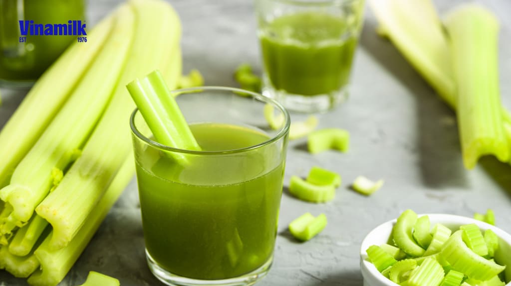 Nước ép cần tây chống lão hóa hiệu quả